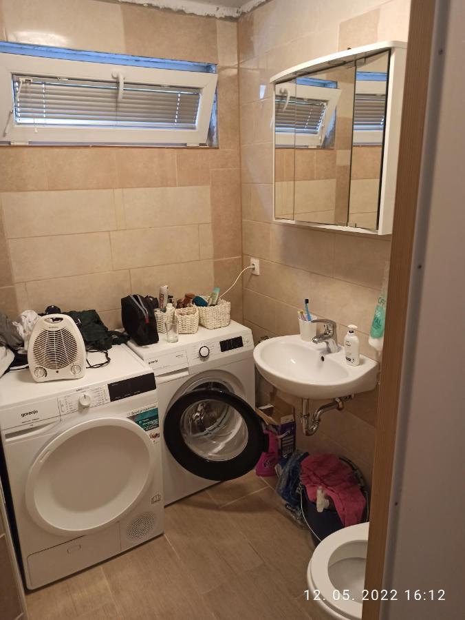 Vagon - Studio - Near Btc, Ljubljana Apartment Bagian luar foto